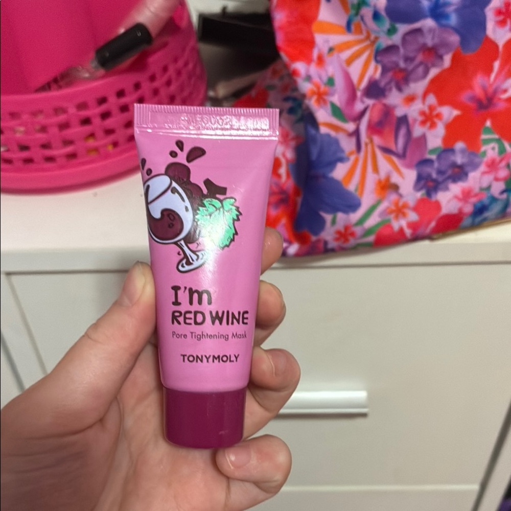 I'm Red Wine Pore Tightening Mask - Pink